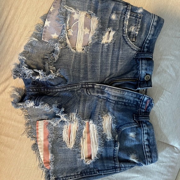 Hollister Pants - Mid rise shorts